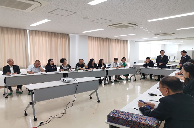 翔鷹中央廚房人員與校園團餐聯盟靜岡市學校給食加工中心考察交流